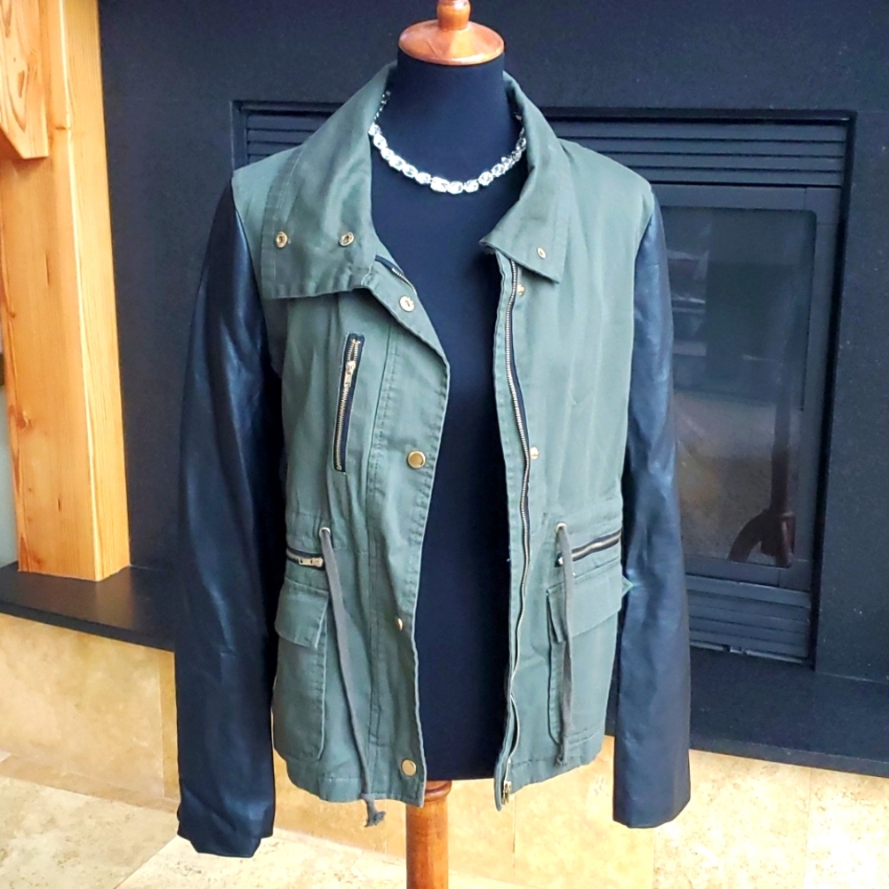 Timing faux leather sleeve utility jacket